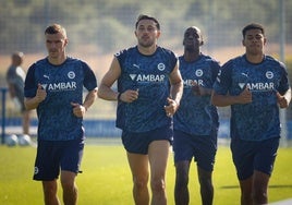 Maras, Garcés, Diarra y Mouriño corren durante la sesión.