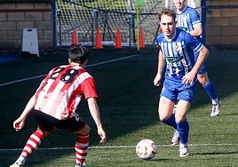 El atacante Jon Lejardi volverá defender la elástica blanquiazul esta temporada