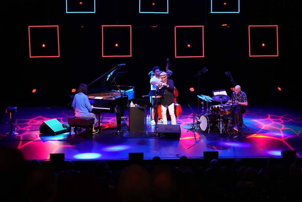Marta Warelis (piano), Nick Dunston (contrabajo), Dave Duglas (trompeta), y Joey Baron (batería)