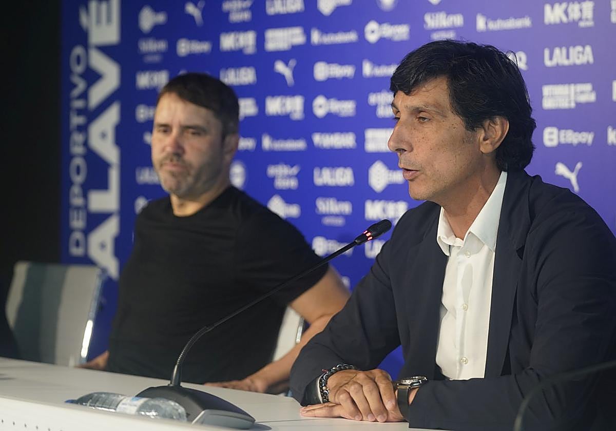 Sergio Fernández, durante la rueda de prensa de la renovación de Coudet.