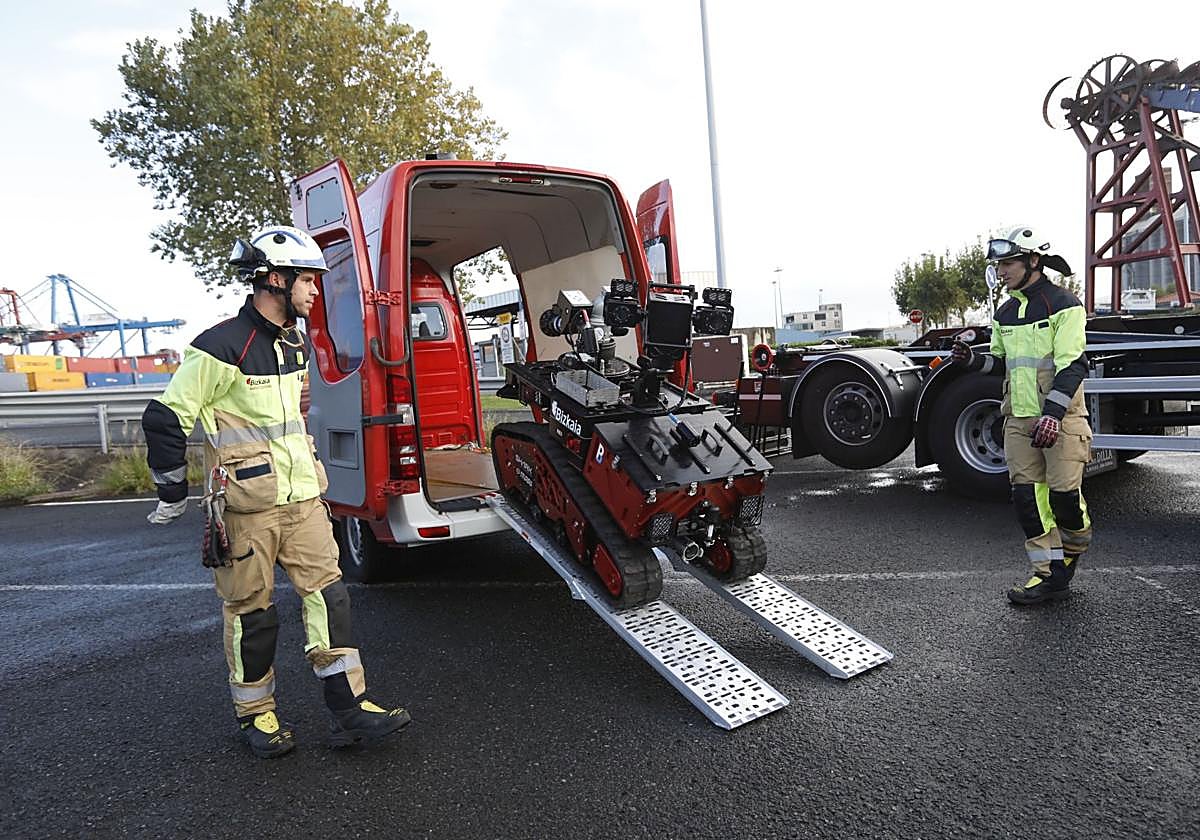 Colossus, el robot adquirido por la Diputacion de Bizkaia para su uso por los bomberos.