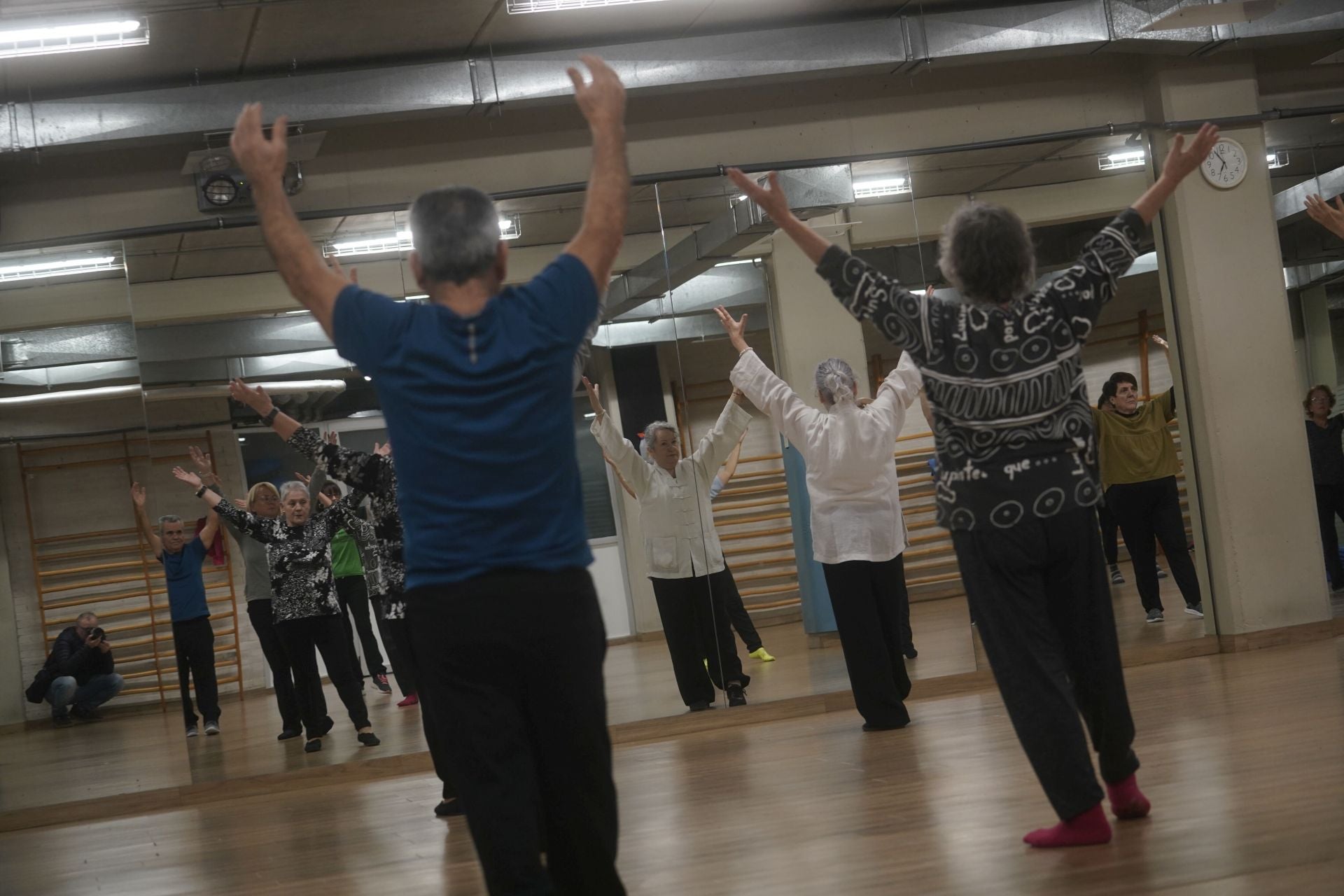 Vitorianos haciendo taichi en Hegoalde.