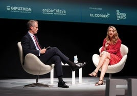 Ángela De Miguel, esta mañana durante el Foro Finanza en el museo Guggenheim