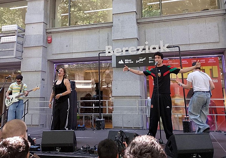 Raya Diplomática, doblete por sorpresa