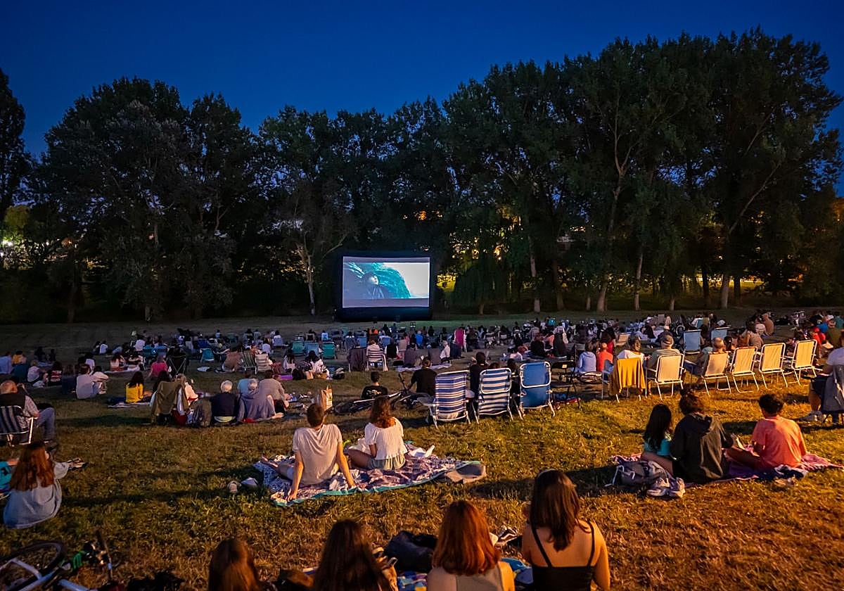 Vitoria se llena este verano de cine al aire libre