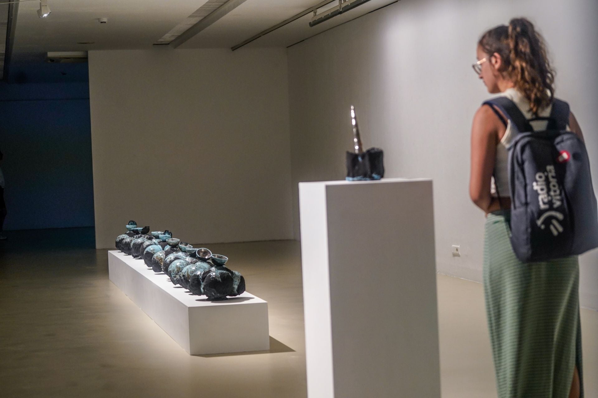 La artista vasca Mar de Dios expone &#039;Espejo de agua y flores&#039; en Vitoria