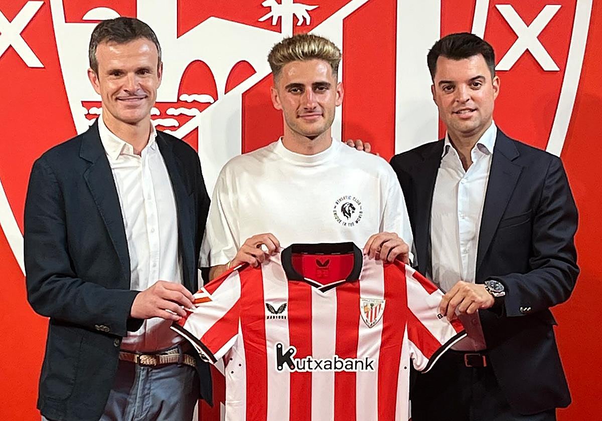 Robert Navarro: «El Athletic es un paso importante en mi carrera y vengo a ayudar a que siga creciendo»