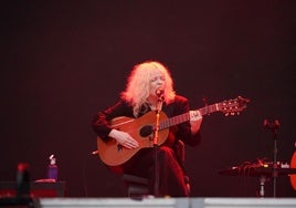 Jessica Pratt logra el milagro del público silencioso