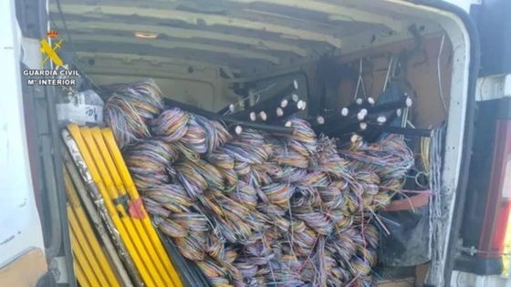 Detenidos cuatro vecinos de Bizkaia por el robo de 923 kilos de cable de cobre en Valladolid