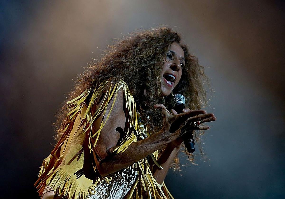 Rosario Flores: «Soy una artista de directo y a Santurtzi voy con toda mi energía»