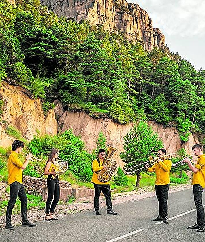 Imagen secundaria 2 - 1. Santander. El cuarteto de saxofones Kebyart ofrecerá una propuesta arriesgada en el Centro Botín. 2. La soprano Pretty Yende cantará junto a Michael Fabiano en Santander. 3. San Sebastián. El quinteto de metales Kambrass estrenará una pieza de música contemporánea. 
