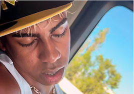 Imagen del Lamine Yamal dormido en una furgoneta, horas después de su celebración.