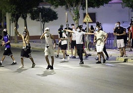 El despliegue policial apacigua Torre Pacheco donde hay seis detenidos por la caza de migrantes y dos por agredir a un vecino