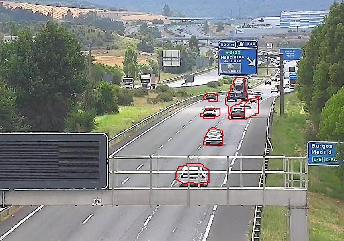 Finalizan las retenciones en la A1 a su paso por Iruña de Oca tras un accidente