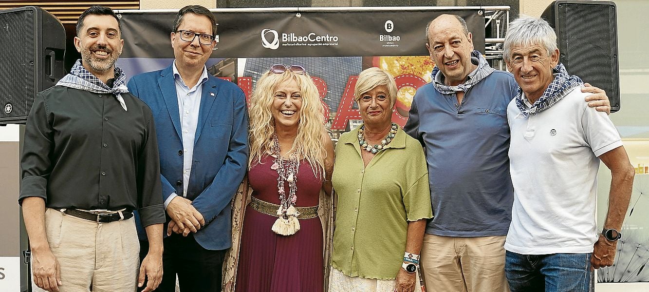 Entre premios y un abad