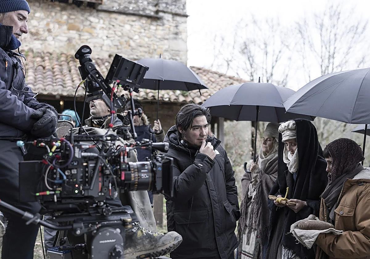 Paul Urkijo, durante una jornada de grabación de 'Gaua' en Elorrio.