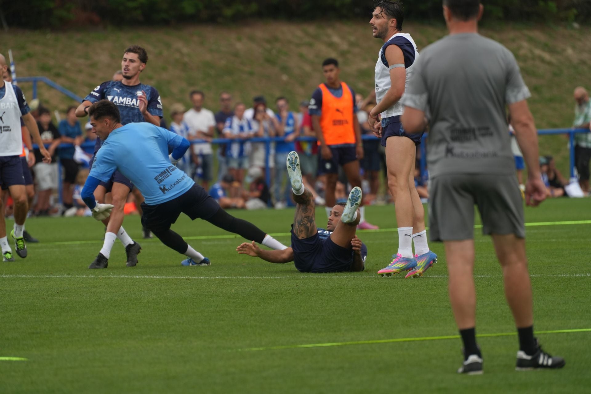 Las mejores imágenes del entrenamiento abierto del Alavés