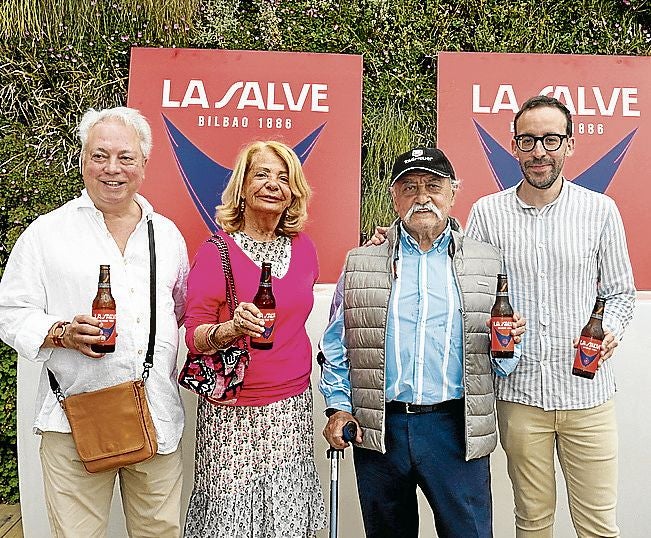 Jujo Ortiz, Mariapi Alza, Julio Alegría e Iker Urkidi.