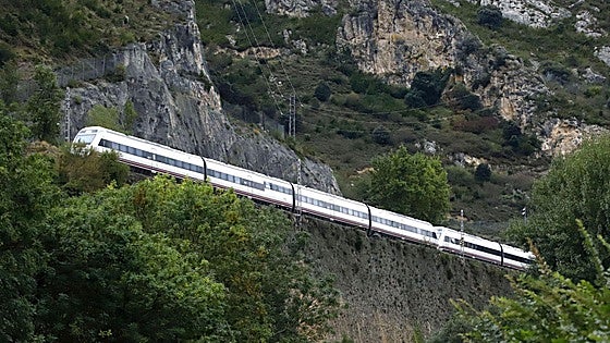Adjudican el primer tramo del TAV entre Burgos y Vitoria por 390 millones
