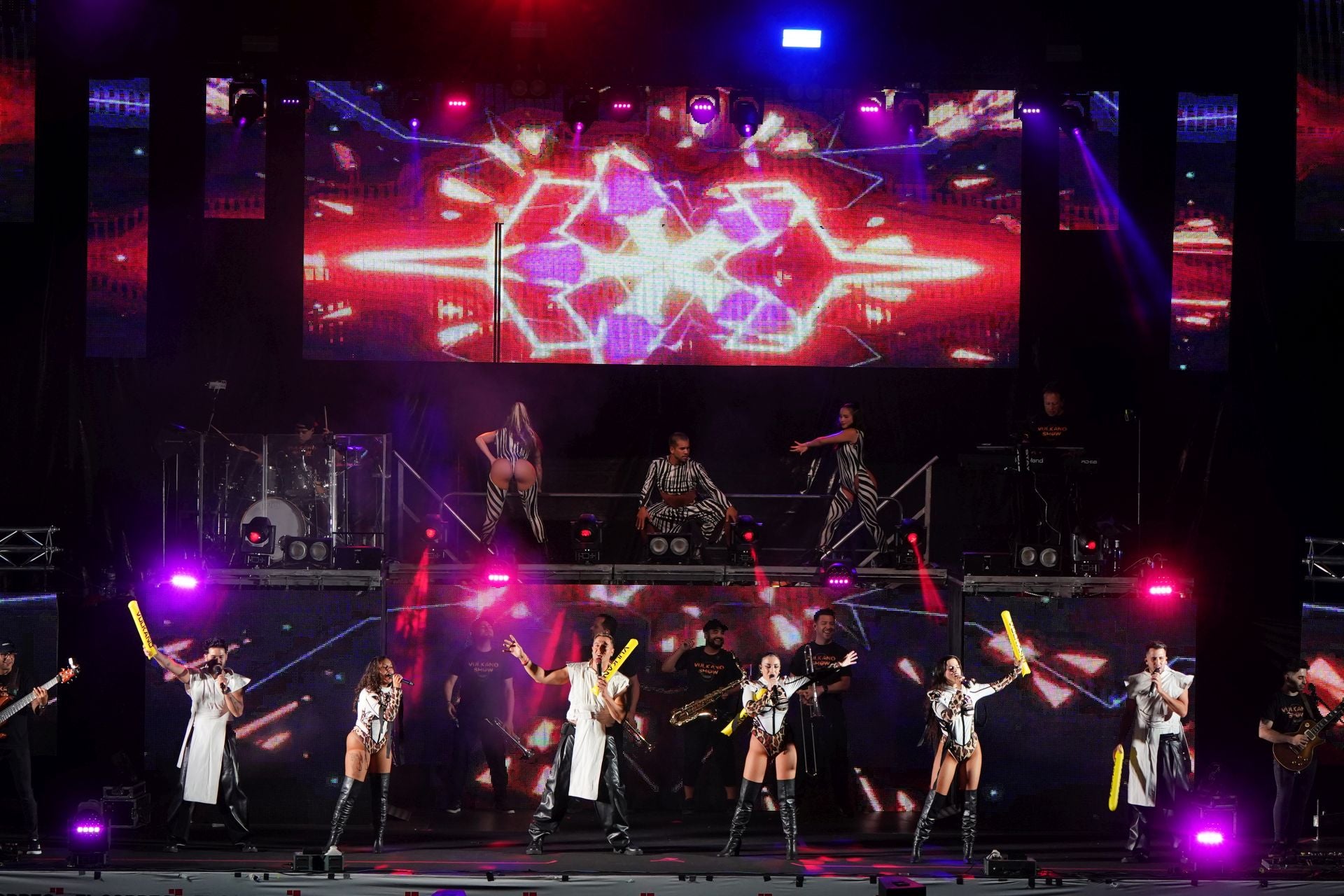 Las mejores imágenes del show de la orquesta Vulkano en Santurtzi