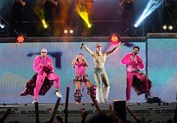 Las mejores imágenes del show de la orquesta Vulkano en Santurtzi