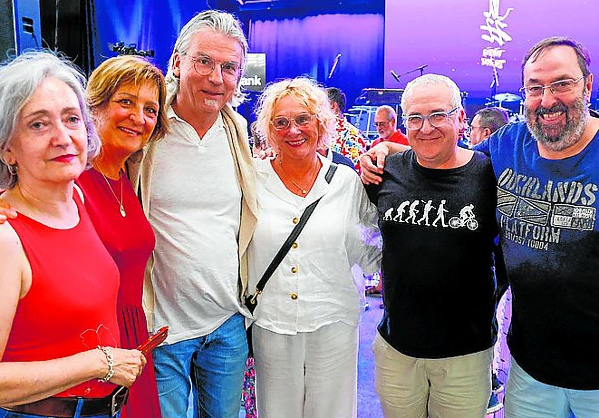Teresa Ganzábal, Maite Sarabia, Edwing Bohlmann, Anke Garrstens, Manolo Jiménez y Andoni Íñigo.