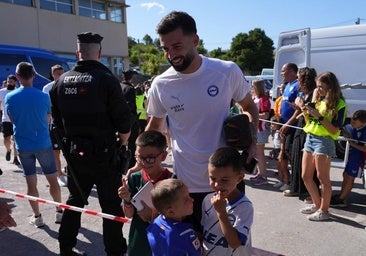 Jonny e Ibáñez, en el primer once del nuevo Alavés de Coudet