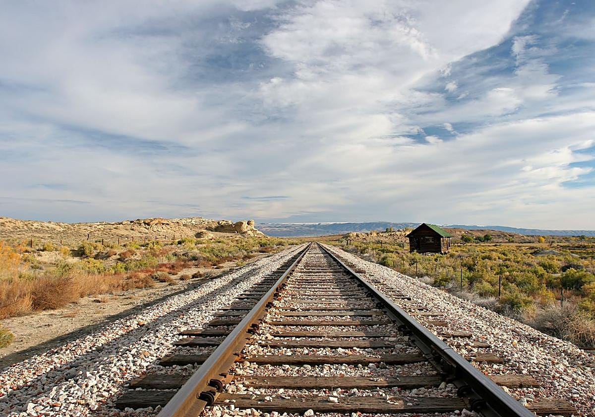 Transportes licitará por 32,55 millones la reforma de la vía del tren entre Vitoria y Araia
