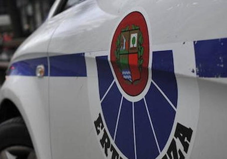 Cuatro detenidos por entrar a la fuerza en un bar de Portugalete para robar la caja registradora