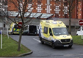 Anulan el castigo a un ertzaina expedientado por la fuga de un preso con muletas en Basurto