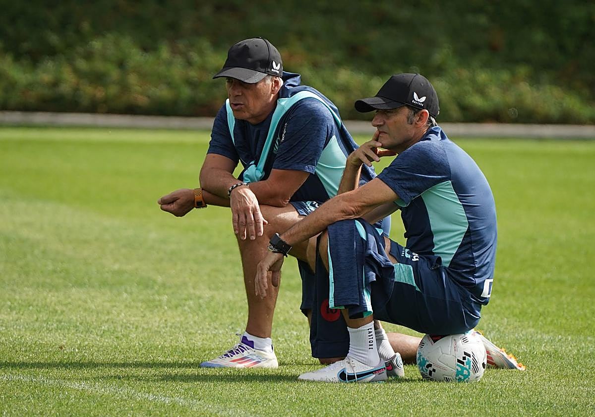 Valverde y Aspiazu conversan este viernes en Lezama.