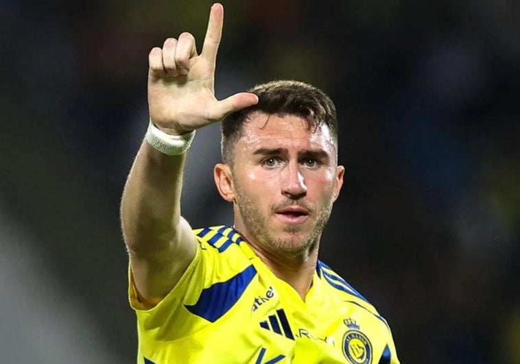 Laporte entrena al margen de sus compañeros con el Athletic a la espera