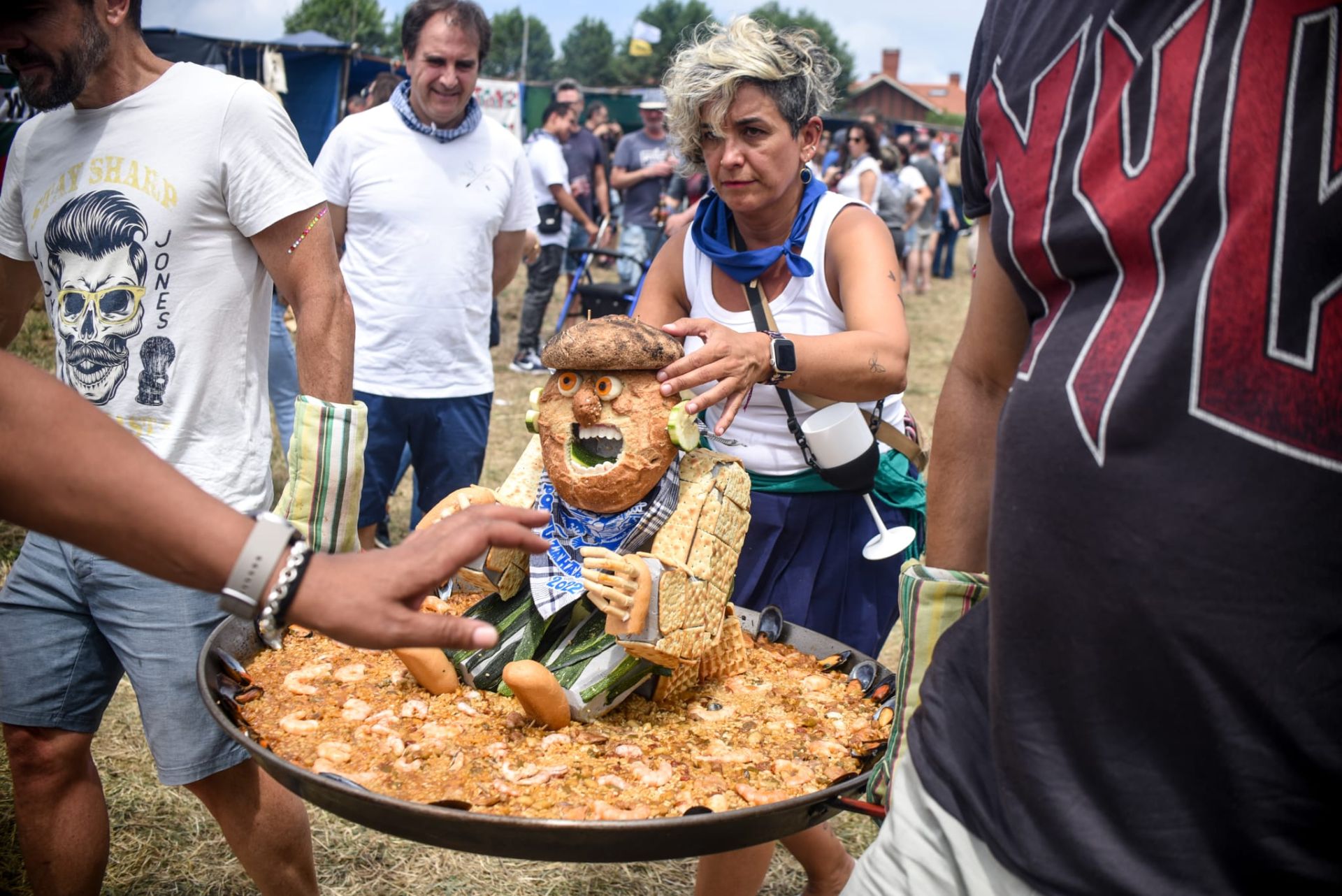 La imágenes del ambiente festivo en Aixerrota