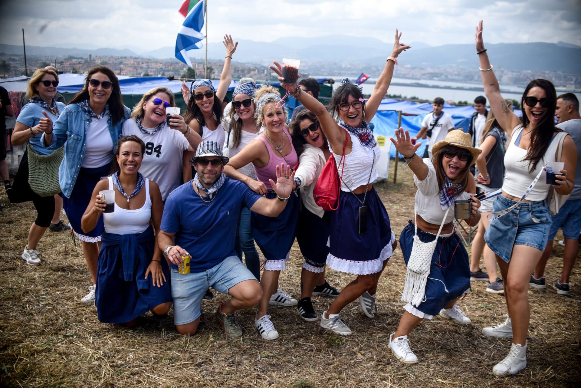 La imágenes del ambiente festivo en Aixerrota