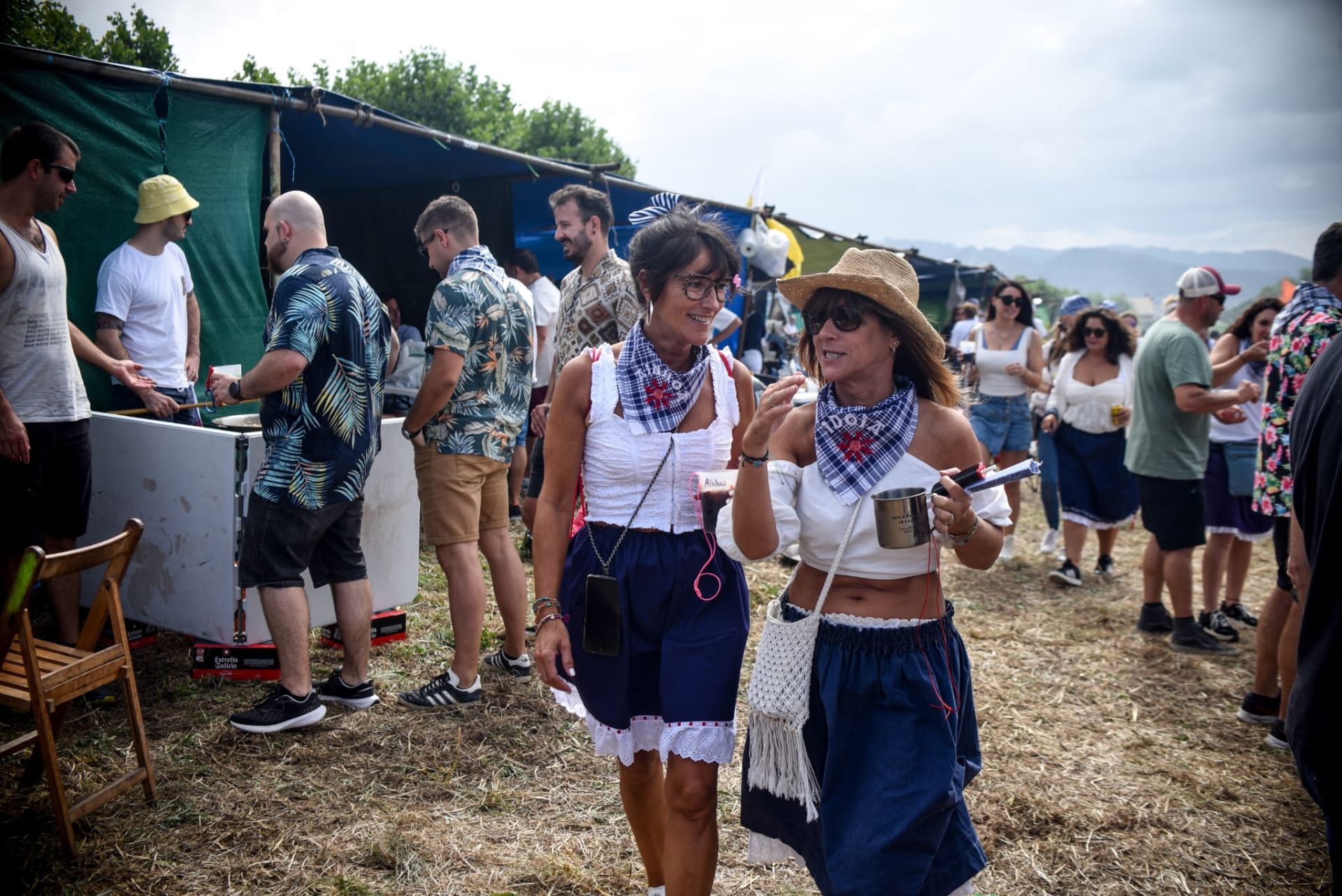 La imágenes del ambiente festivo en Aixerrota