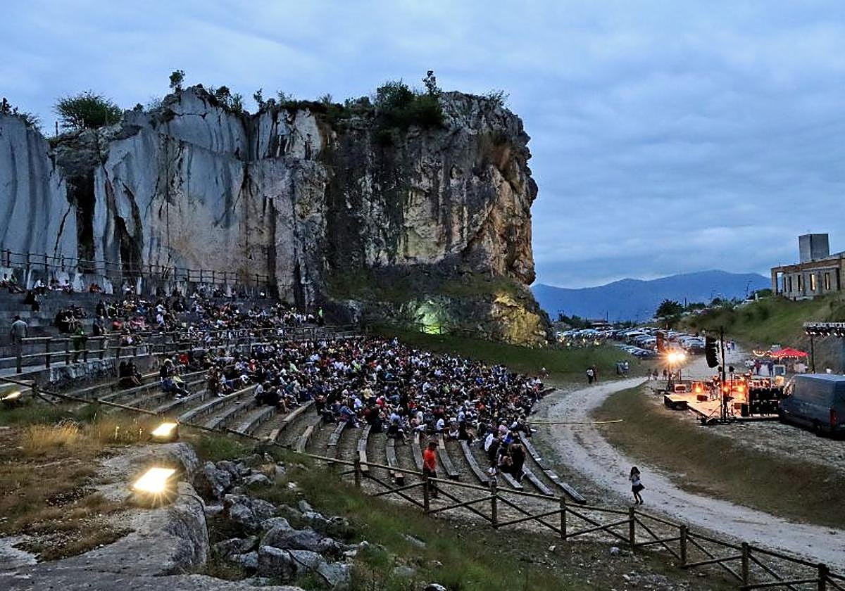 Un viaje por la música disco y un homenaje a Tina Turner para disfrutar de Pozalagua