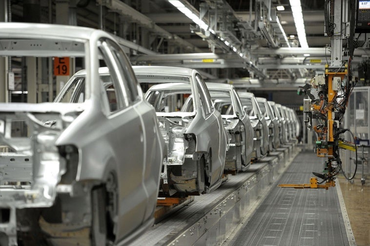 Volkswagen recorta sus ganancias un 36% en el primer semestre