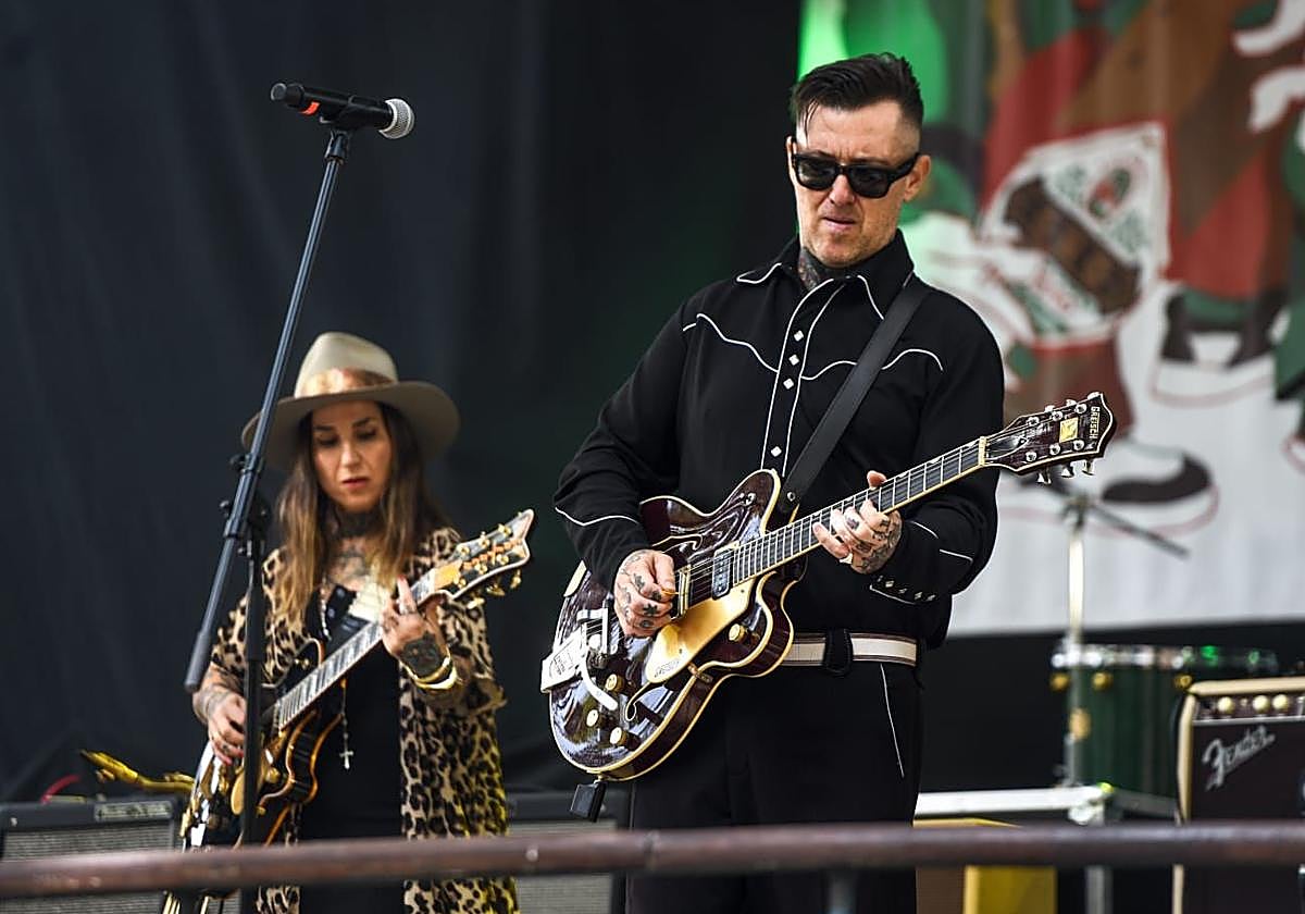 El repertorio del murciano Al Dual tuvo una veintena de temas en 74 minutos.