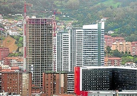 Los avales a la compra de vivienda para jóvenes comenzarán a funcionar a partir de otoño..