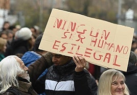 Concentración convocada por los vecinos del barrio madrileño de Hortaleza en 2019 a favor de la convivencia tras los sucesos relacionados con el centro de menores extranjeros ubicado en este distrito madrileño.