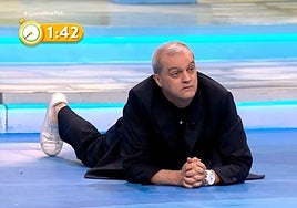 El surrealista momento en el que Patxi Salinas la lía en el 'Grand Prix' y Ramón García acaba por los suelos