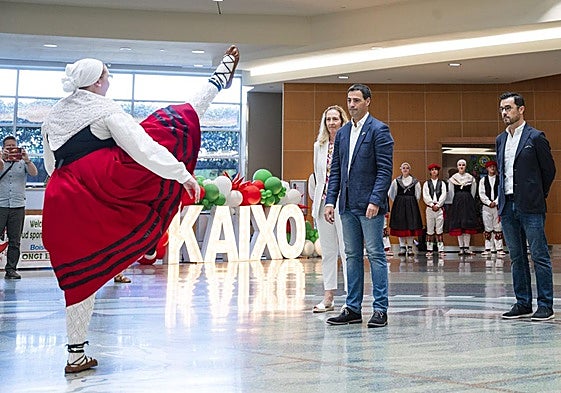Pradales estrecha lazos con la diáspora vasca en el Jaialdi de Boise