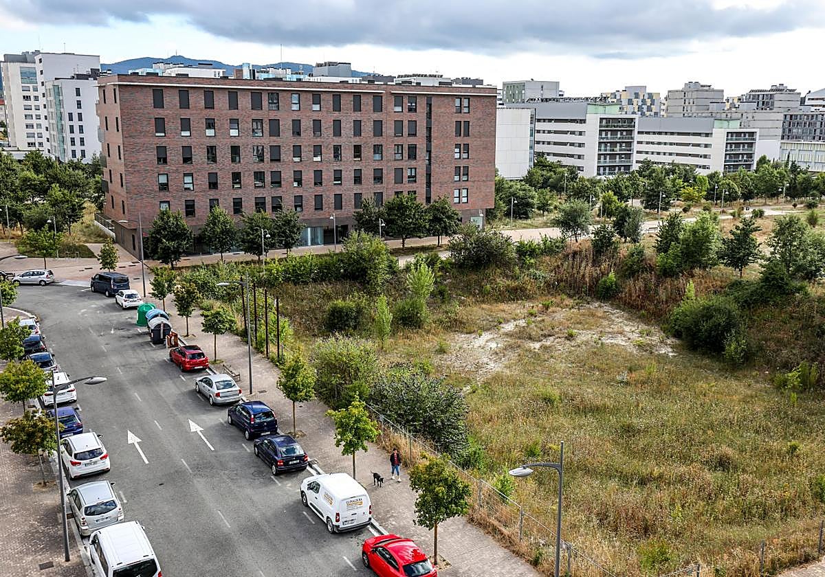 Parcela en la que se construirán los nuevos pisos tasados en Borinbizkarra.