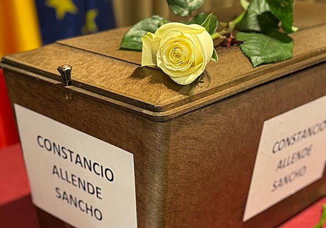 Urna con los restos de Constancio Allende Sancho.