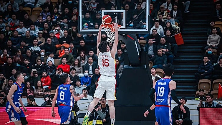 El Bilbao Basket ficha a Jiahao Yu, gigante chino de 221 centímetros que jugará cedido en Torrelavega