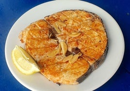 El restaurante efímero de pescado a la brasa a menos de una hora de Bilbao que no te puedes perder