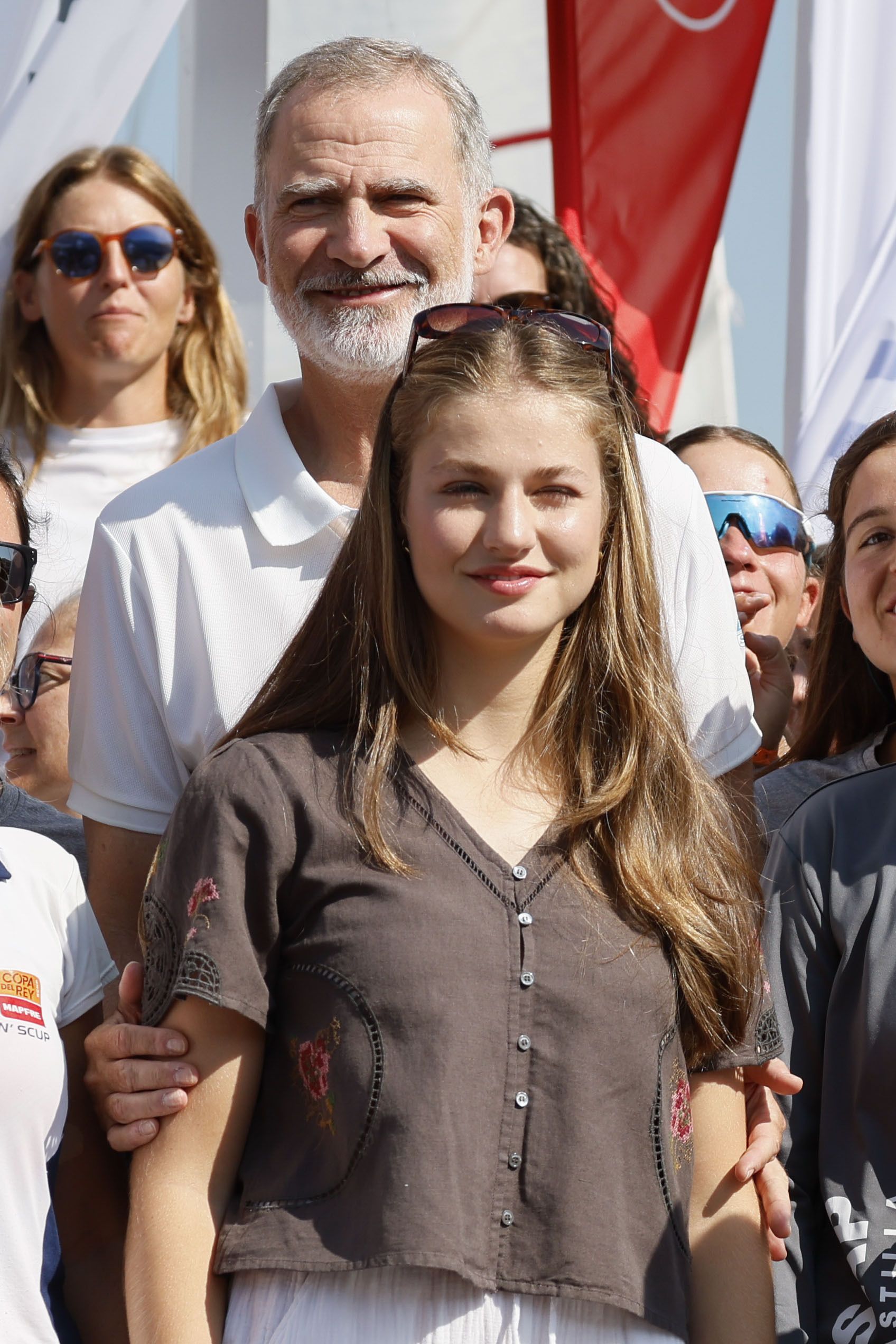 La visita sorpresa de Leonor en el Náutico de Palma: abrazo al Rey y apoyo a los equipos femeninos de vela