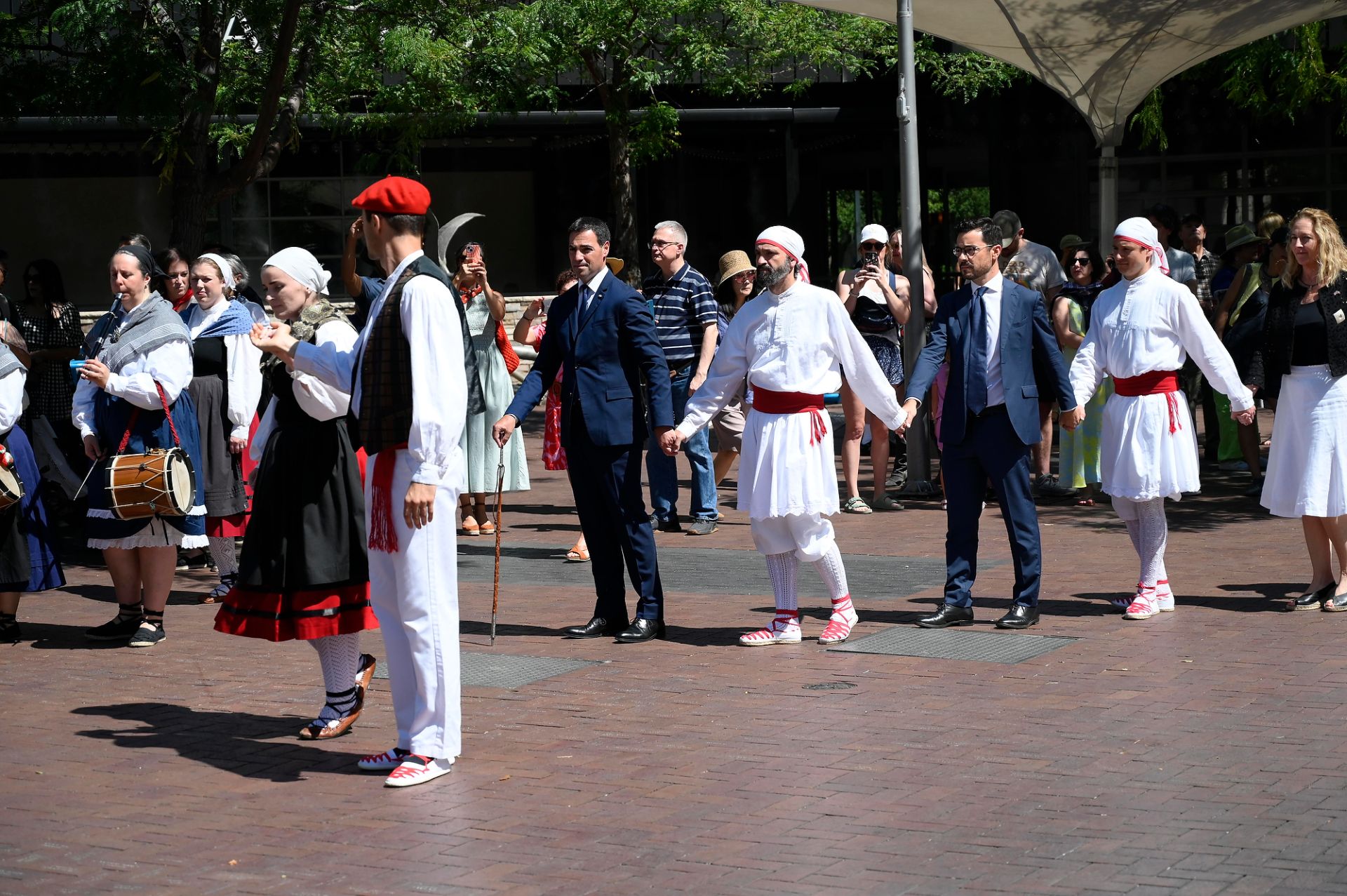 Premio al profesor Carmelo Urza, el padre del programa de intercambio de estudiantes entre EEUU y Euskadi