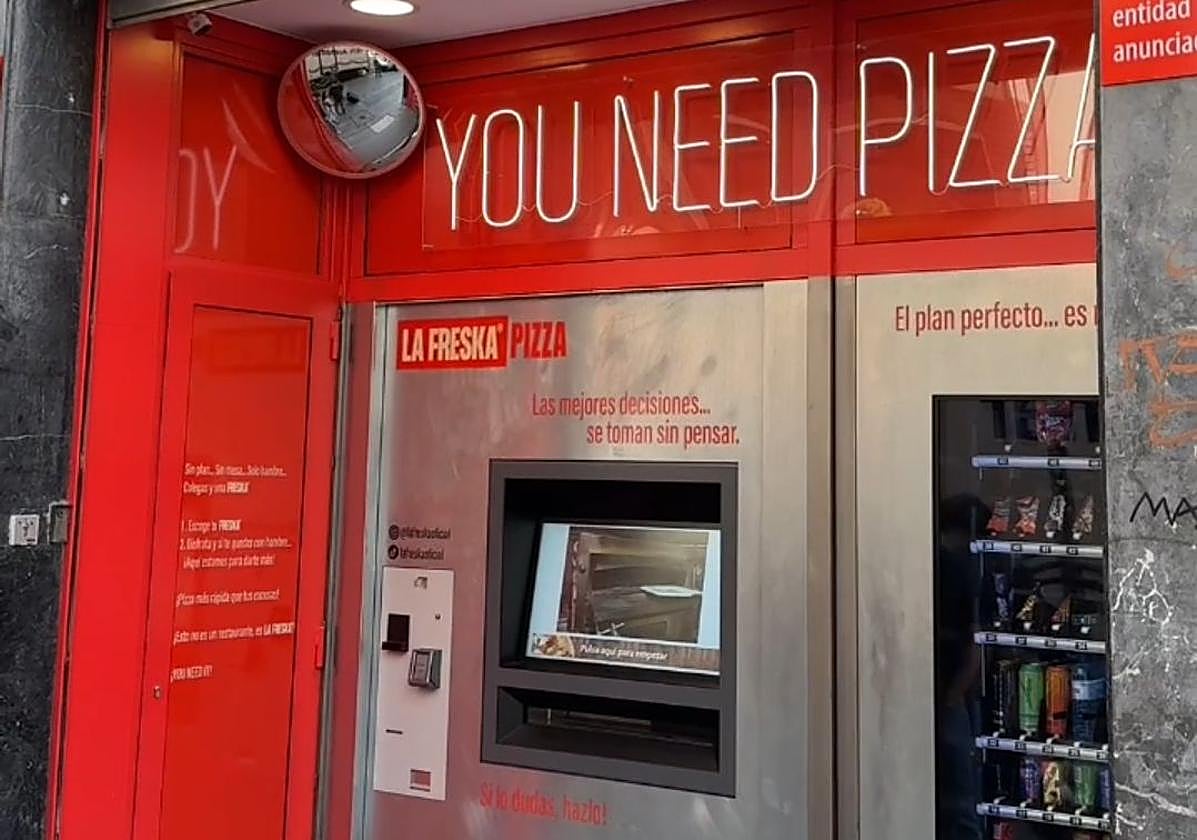 La máquina expendedora de pizza de Licenciado Poza 53.