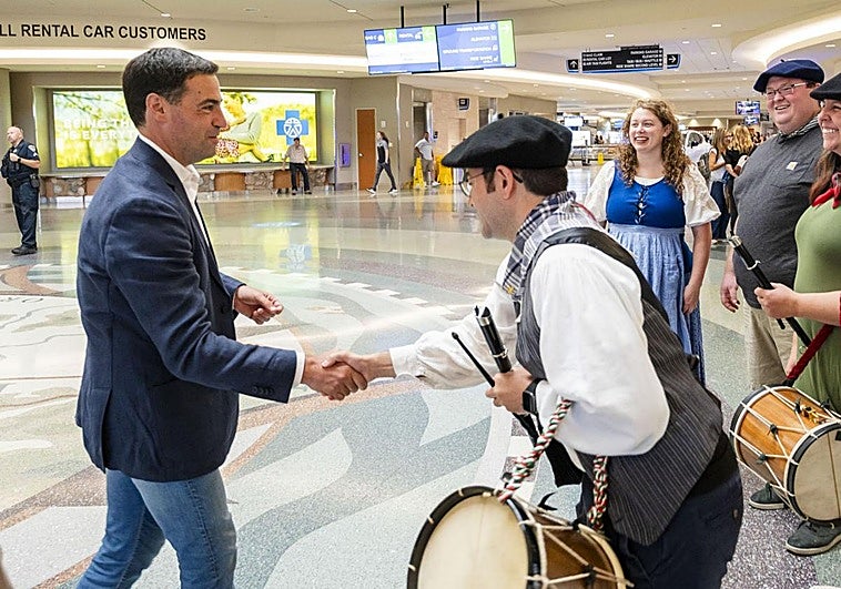El lehendakari, Imanol Pradales, durante su viaje institucional a Boise